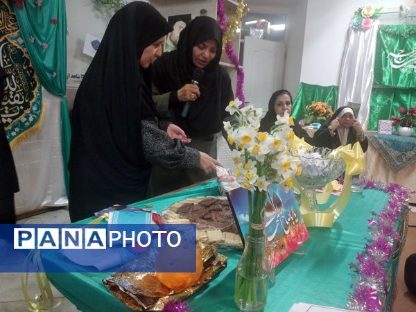 جشن نیمه‌شعبان در دبیرستان شاهد ارض اقدس ناحیه۳ مشهد