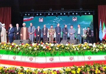 اجلاسیۀ ۶ هزار دانش‌آموز و معلم شهید استان اصفهان