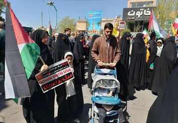 مردم یزد با بغض‌های فروخورده مظلومیت قدس را فریاد زدند