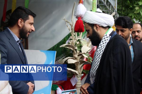 افتتاح نمایشگاه دستاوردهای کانون‌های فرهنگی و تربیتی سراسر کشور در اردوگاه شهید باهنر