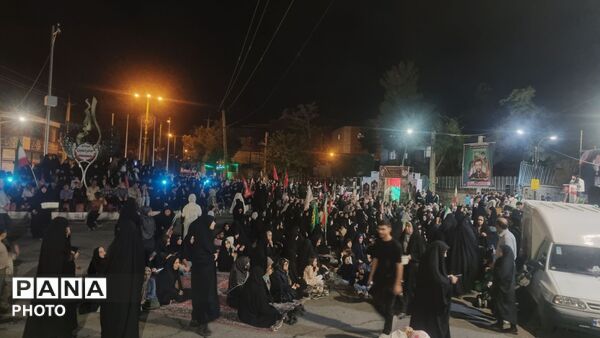 خشم و اندوه در میدان امام حسین الیگودرز اربعین رهبر شهید