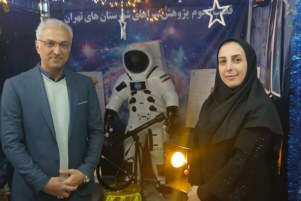 غرفه پژوهش سرای زکریای رازی، جذاب ترین غرفه نمایشگاه دستاوردهای پژوهشی دانش آموزان شهرستانهای تهران 