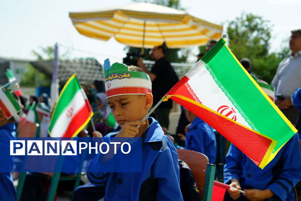 غنچه‌های دانش در نخستین روز مدرسه شکفتند