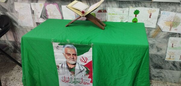 گرامیداشت شهادت سردار دل‌ها در مدرسه فرهنگ خلیل آباد
