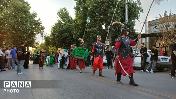 شور حسینی در نخستین روز صفر میزبان کاروان نمادین اسرای شام در تفرش 