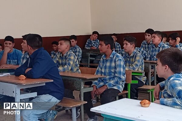 آیین استقبال از دانش‌آموزان پایه هفتم،مدرسه شهید فتوحی