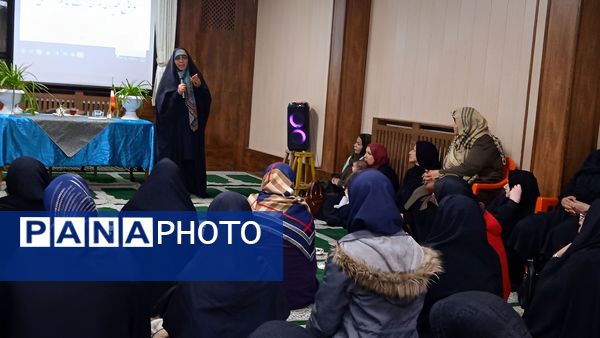 کارگاه راز جذابیت دختران در دبیرستان نورالهدی تبادکان