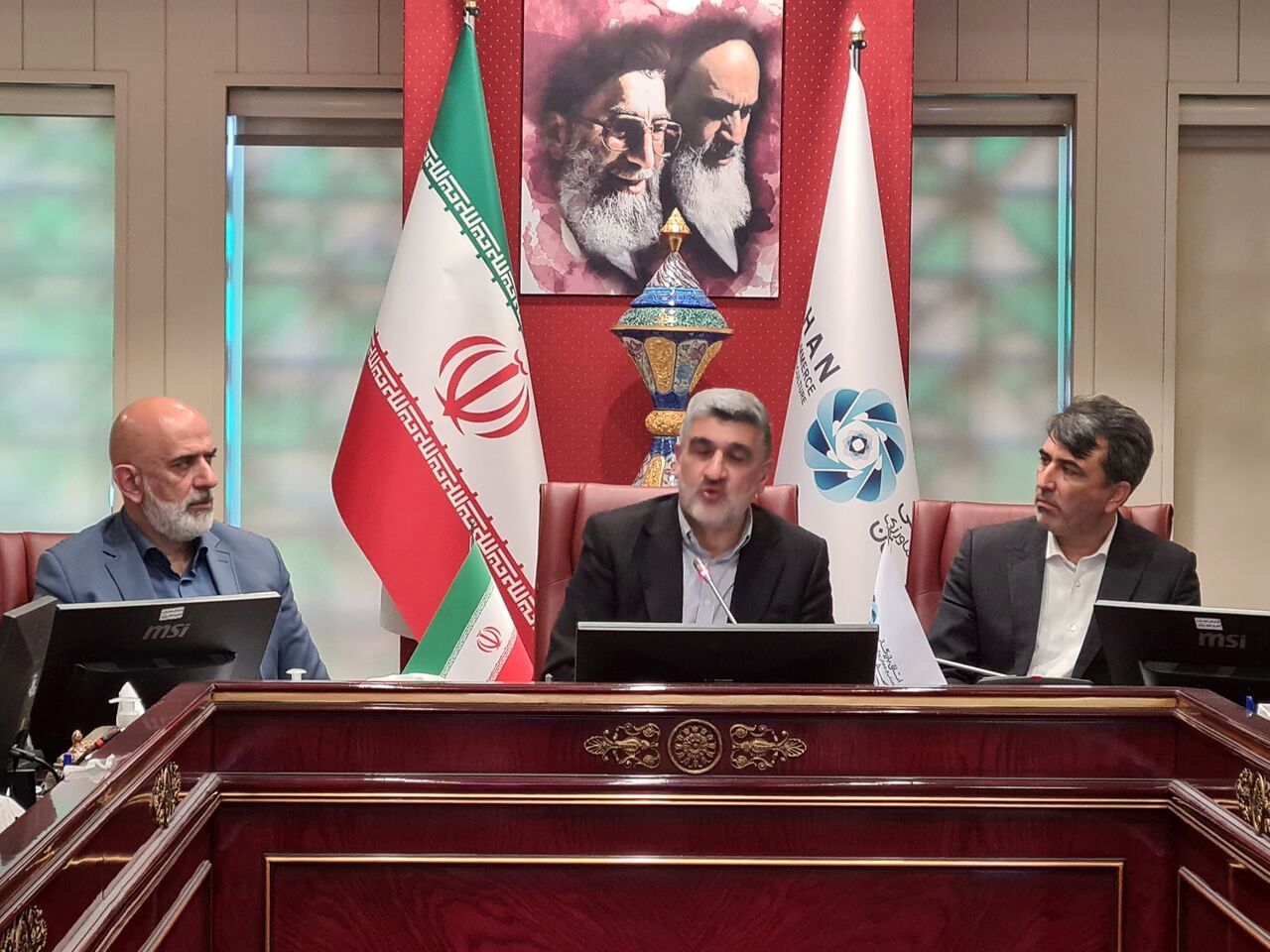 پیشنهاد رییس سازمان بورس برای تشکیل صندوق‌های بازسازی و احیای واحدها