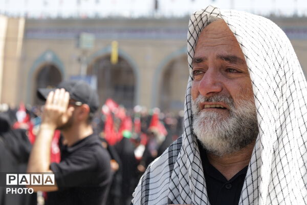 آخرین وداع ملت ایران با رهبر شهید 