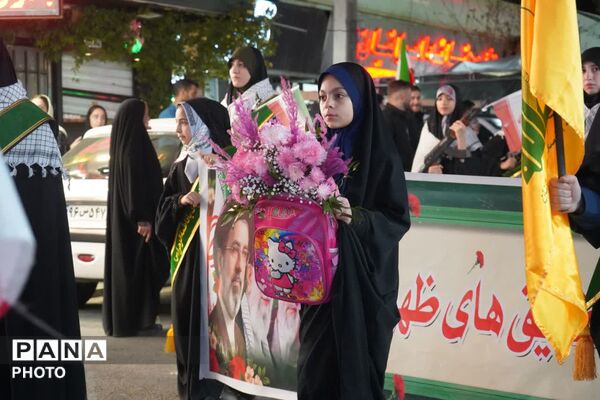 نظرآباد، میزبانِ پرچم‌دارانِ نور؛ رژه‌ عشق و ایثار به یاد دخترانِ جان‌فدا