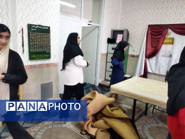 فضاسازی نمازخانه مدرسه الزهرای اهر برای مهر ماه