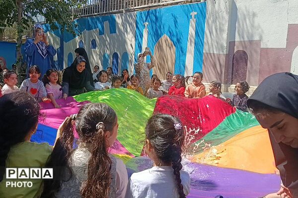  جشن شکوفه‌ها در مجتمع آموزشی سمأ دخترانه شهرری