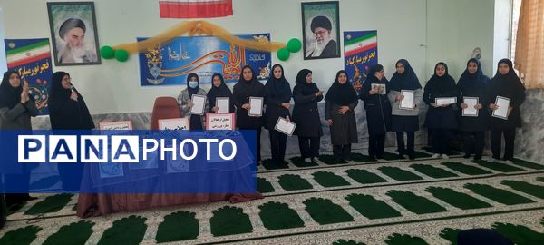 شور انقلابی و شمیم مهدوی در دبیرستان تمام تشکیلاتی الزهرا(س) شهرستان سرخس