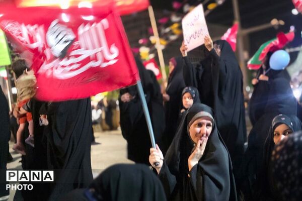 جشن آغاز امامت در شب‌های چراغانی