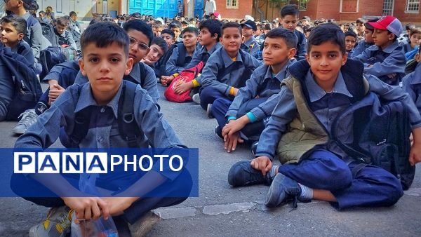  برگزاری سال تحصیلی دانش‌آموزان دبستان پسرانه الغدیر اشتهارد 