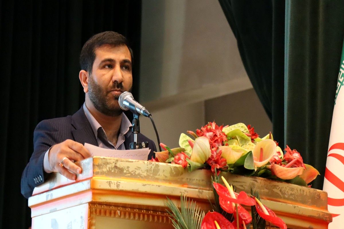 معلم باید معمار روح باشد