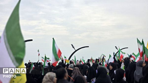 اجتماع باشکوه «جنگ رمضان» در بندرعباس 