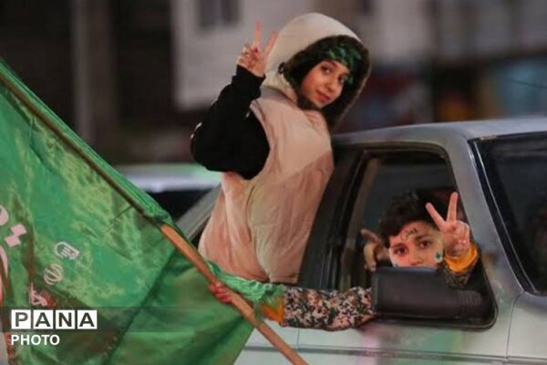 رباط‌کریم غرق در شور غدیر؛ از تجمعات مردمی تا برپایی غرفه‌های فرهنگی