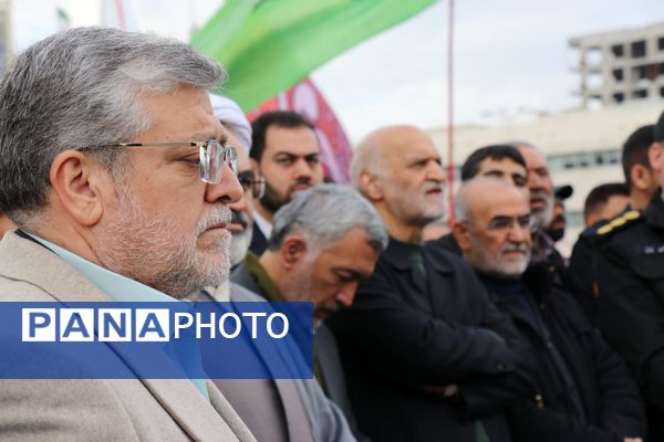 اجتماع عظیم منتظران ظهور در میدان شهدا مشهد