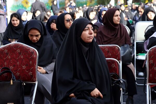 برگزاری آیین متمرکز بازگشایی مدارس در دبیرستان فاطمیه کرج