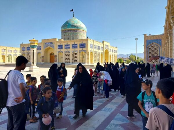اردو تفریحی کلاس‌های اوقات فراغت آرامگاه شهید مدرس(ره)