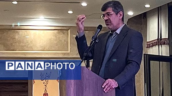 سومین همایش جایزه سال حمیدرضا کلانتریان