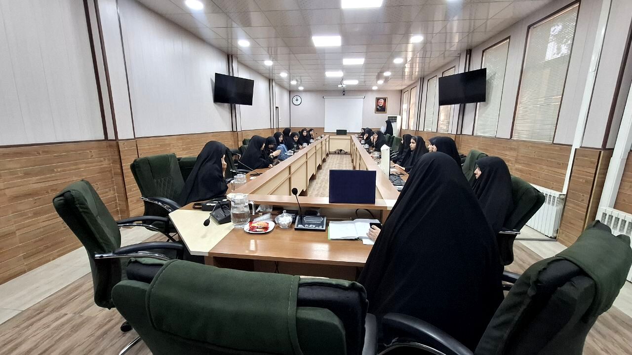 پیشتازان خدمتگزار زائران امام شهید