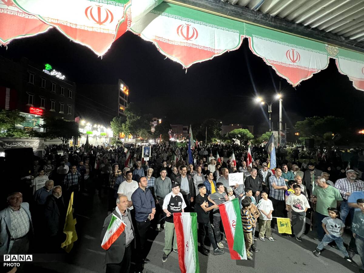 راهپیمایی و تجمع مردمی در هشتگرد ساوجبلاغ با حضور پرشور مردم 