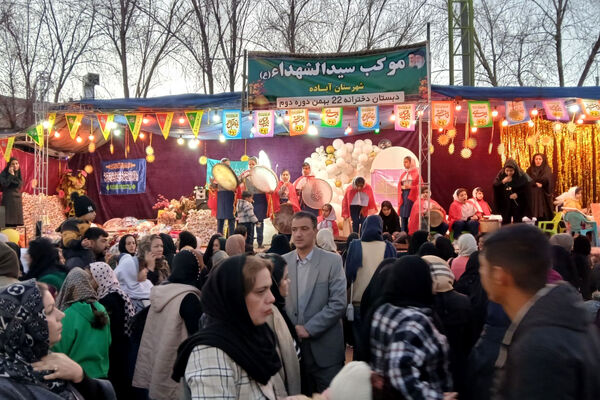 برپایی موکب‌های دانش‌آموزی در آباده برای میلاد جشن موعود