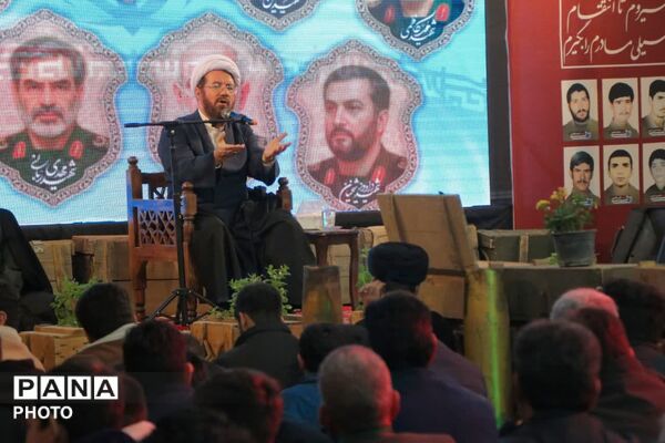 یادواره شهدا در تکیه سادات مروست 