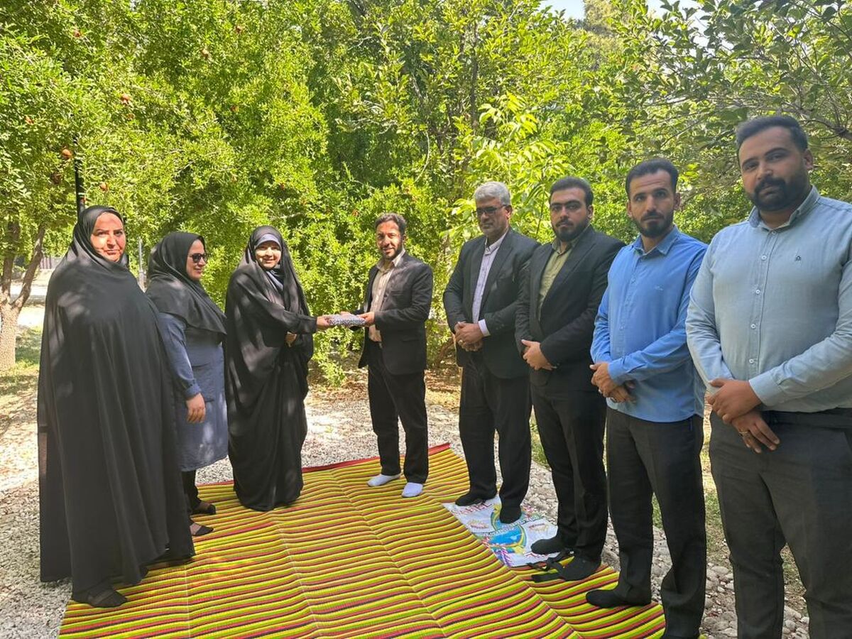 تقدیر رئیس سازمان دانش‌آموزی فارس از مسئول پانا استان در سالروز تأسیس خبرگزاری پانا