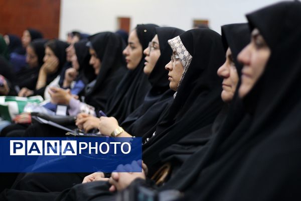 تجلیل و تکریم از ارزیان و تسهیلگران کانون‌های ارزیابی طرح کیفیت بخشی معاونین پرورشی در استان اصفهان