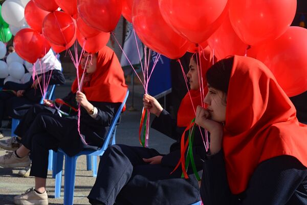 جشن حضور تا ظهور در هنرستان فرزانگان بهارستان ۲