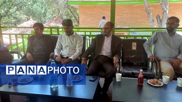 جلسه هماهنگی طرح ملی نهضت سلامت در اردوگاه شهید بهشتی یاسوج