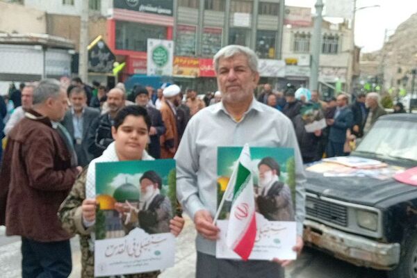 حضور پرشور مردم و مسئولان روزه‌دار شهرستان فیروزکوه پررنگ‌تر از هر سال در راهپیمایی روز قدس