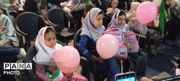 اجتماع بزرگ دختران جان فدای ایران به یاد دختران میناب 