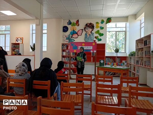 ویژه برنامه یک قاب لبخند در کانون پرورش فکری شماره ۴ یزد
