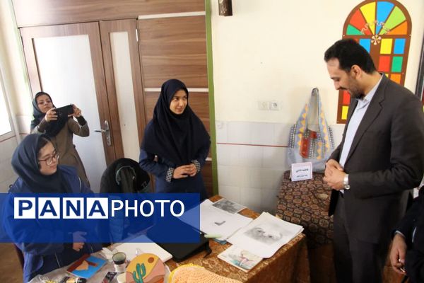 نمایشگاه دستاوردهای دانش‌آموزان استثنایی یزد