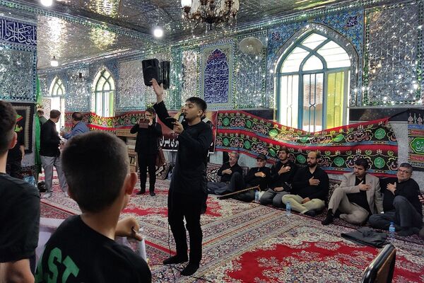 دوازدهمین دوره سوگواری سراسری احلی من العسل با حضور نوجوانان حسینی در شهرستان قرچک 