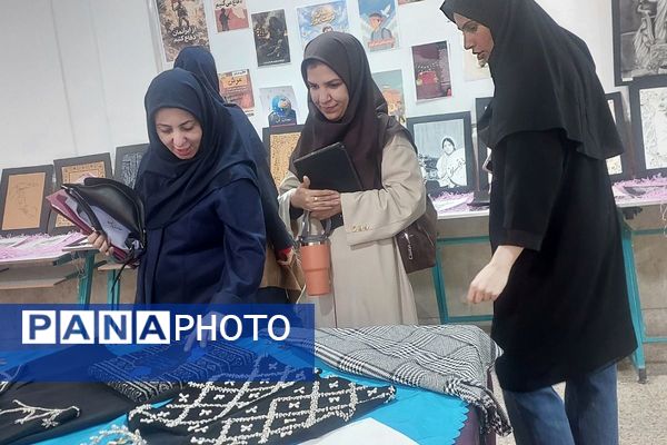 همدلی دانش‌آموزان، اولیاء و معلمان در جشن خلاقیت هنرستان کارآفرینان بهارستان دو