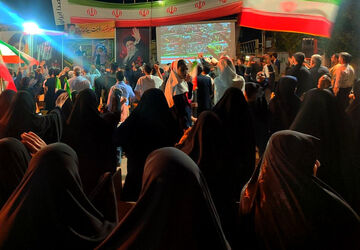 مردمان لرستان خیابان را ترک نخواهند کرد