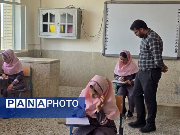 ششمی‌های دبستان کوثر حیدری در تکاپو امتحانات