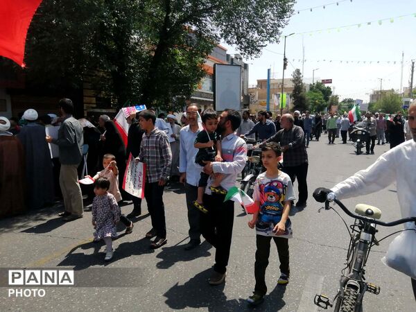 جلوه‌هایی از راهپیمایی 15 خرداد در قم