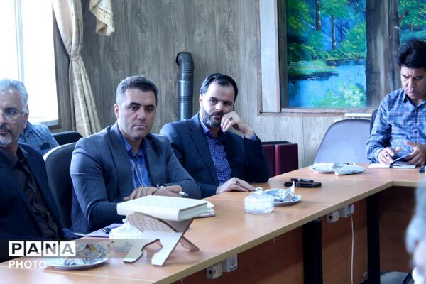 هم‌اندیشی مدیران مدارس و تشکل‌های دانش‌آموزی بجنورد