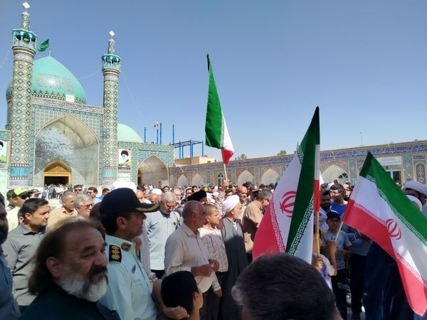 خروش مردم کاشمر در «جمعه خشم»؛ از امامزاده سید حمزه (ع) تا گلزار شهدا