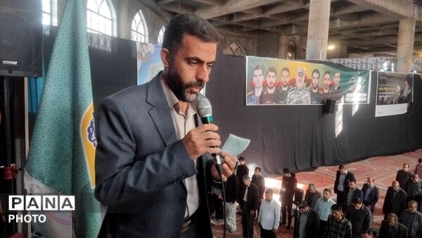 نورآباد میزبان نماز باشکوه عید قربان با حضور مردم