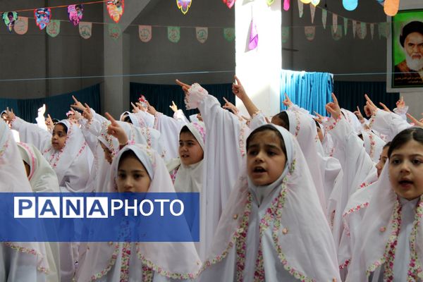 پرواز فرشته‌های آسمانی؛ جشن تکلیف دختران سملقان در مسجد جامع