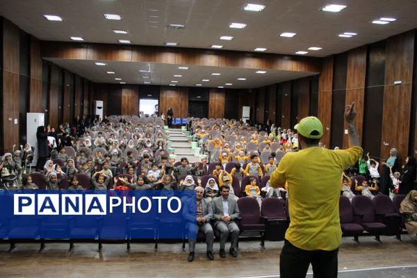 جشنواره هویت ملی اسلامی کودکستان‌های شهرستان گرمه