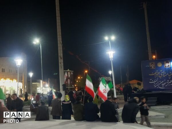 حضور پرشور مردم یزد در ادای دین به شهدا