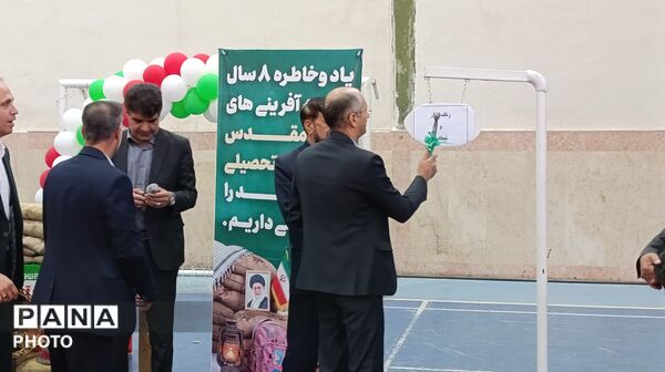 طنین آیین نمادین زنگ مهر و مقاومت در هنرستان خدیجه کبری شهرستان میبد